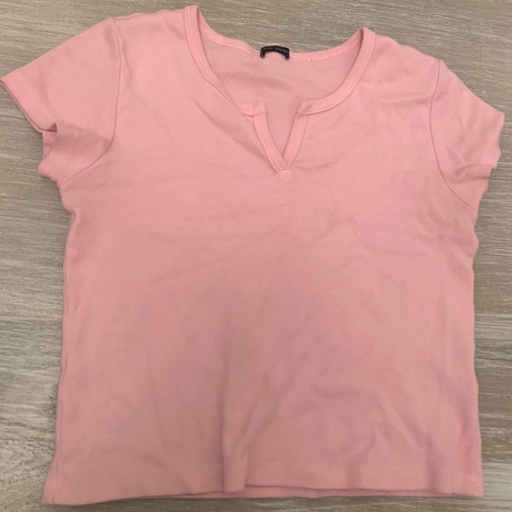 Brandy Melville pink short sleeve top💕✨✨